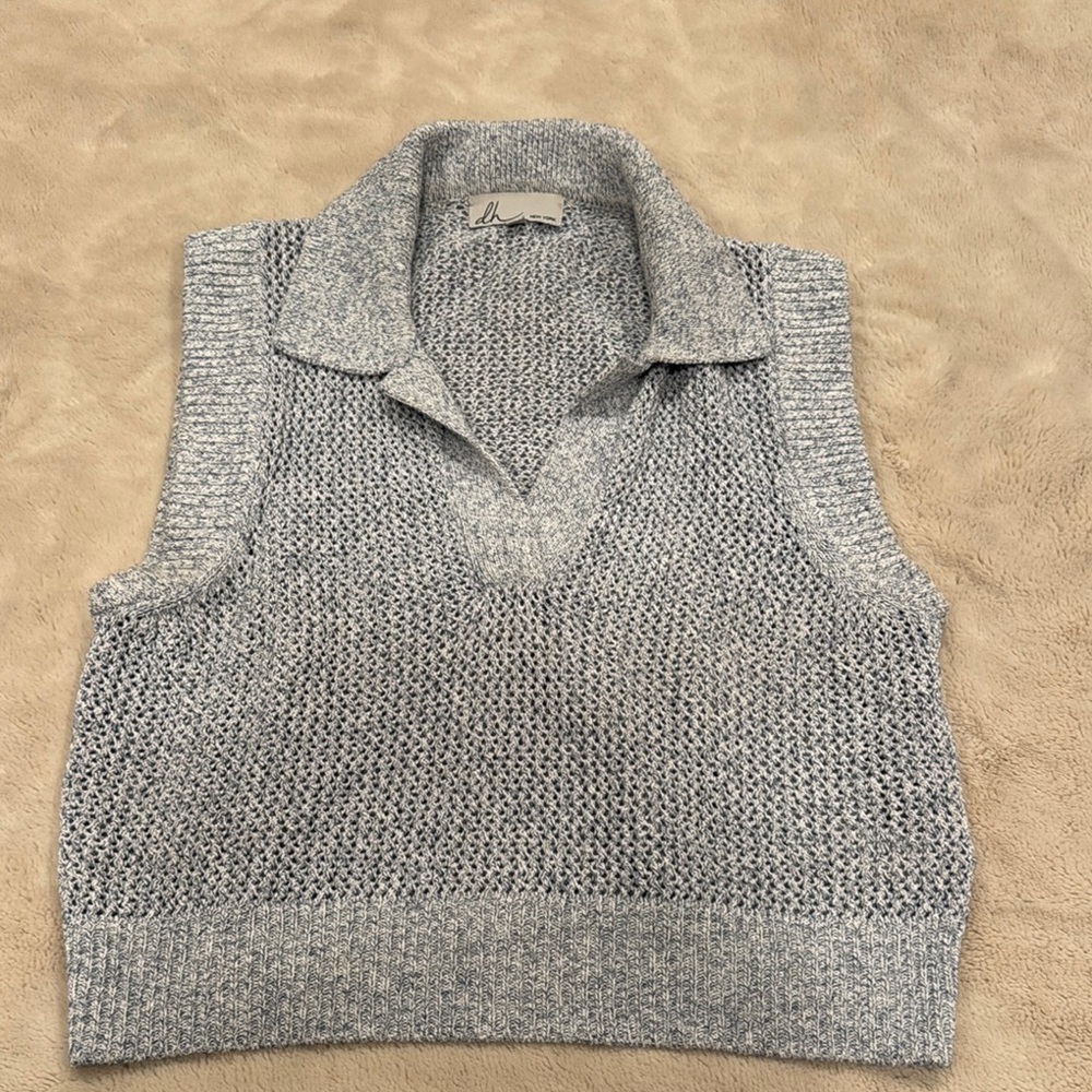 dh NEW YORK Heather Light Gray Sleeveless V-Neck Polo Sweater Vest